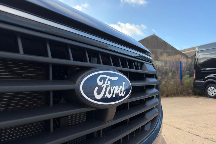 Ford Transit Custom Photo autoimg-79aedf35875fab00f72581b9ba846536f4be05ad.jpg