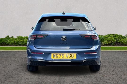Volkswagen Golf Photo autoimg-79afdcdb548127fd93e51f42847484ad9cb1af61.jpg
