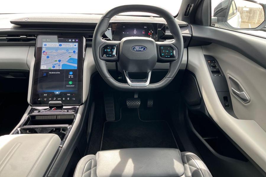 Ford Explorer Photo autoimg-79b96ed53c799ff28c93bb5065cca3321eec9a14.jpg