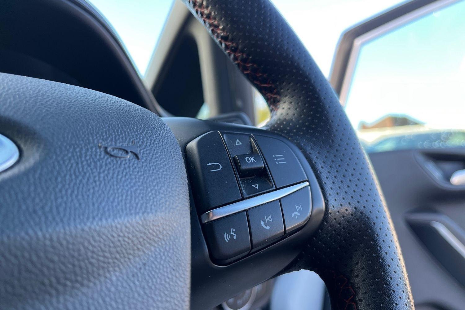 Ford FIESTA Photo 25