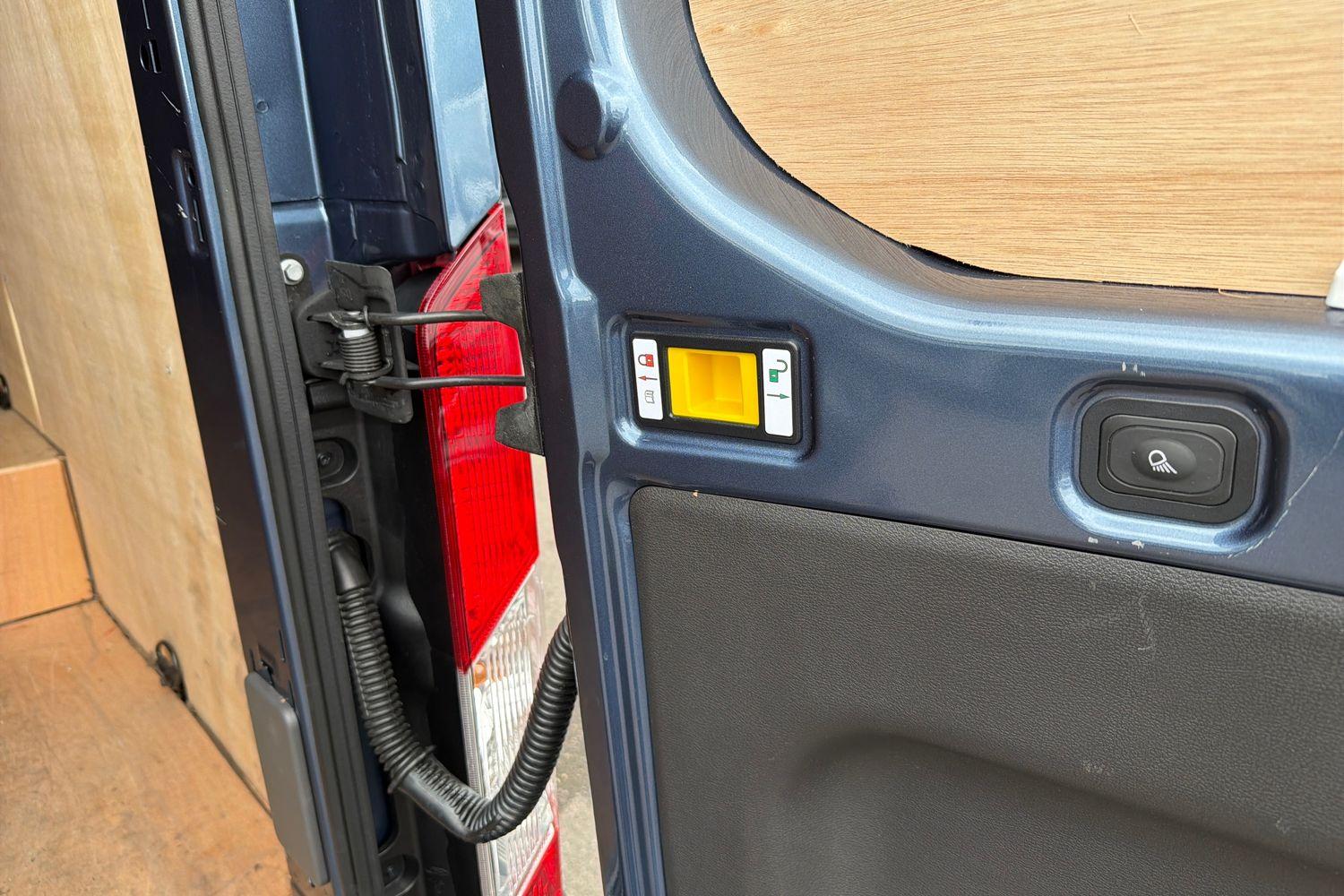 Ford TRANSIT Photo 7