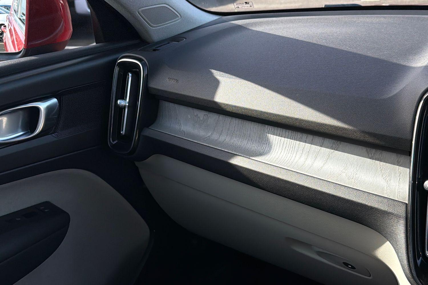 Volvo XC40 Photo 35