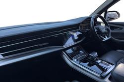 AUDI Sq7 Photo 2