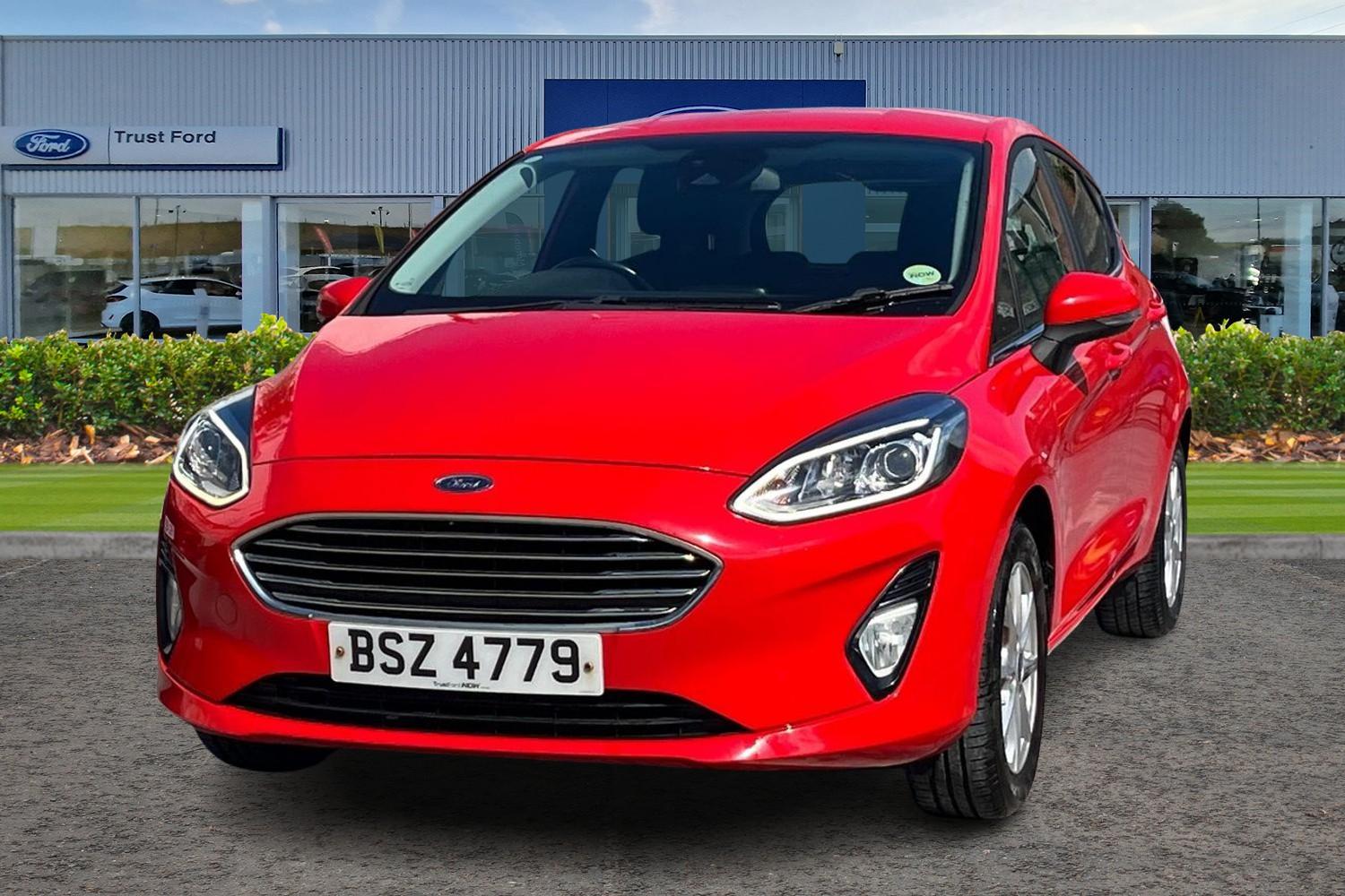 Ford FIESTA Photo 4