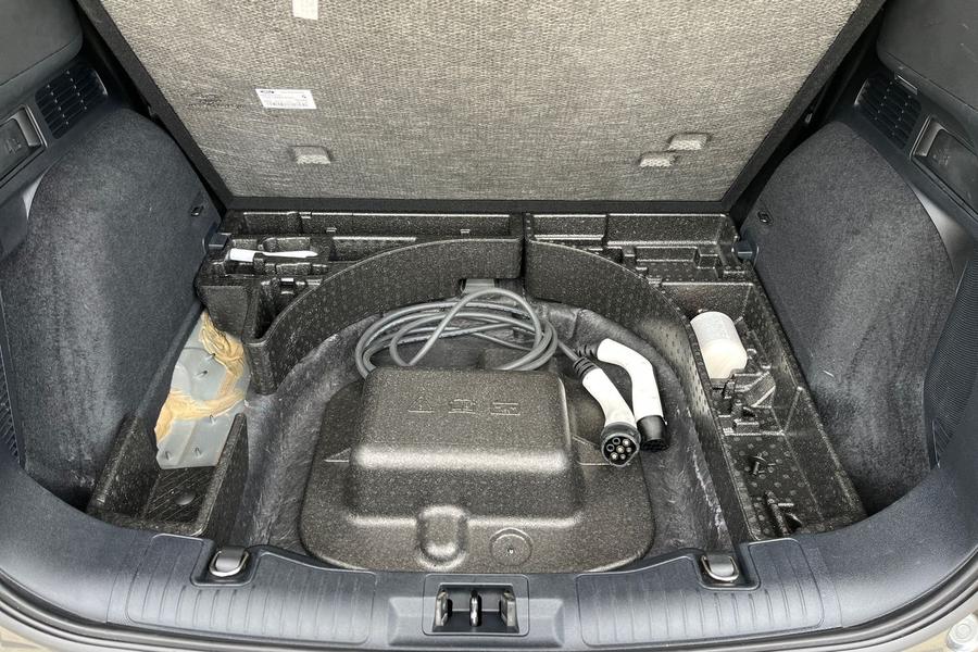 Ford Kuga Photo autoimg-79cd2fd8e8387beb55e54ab5b387c9400a6a4587.jpg