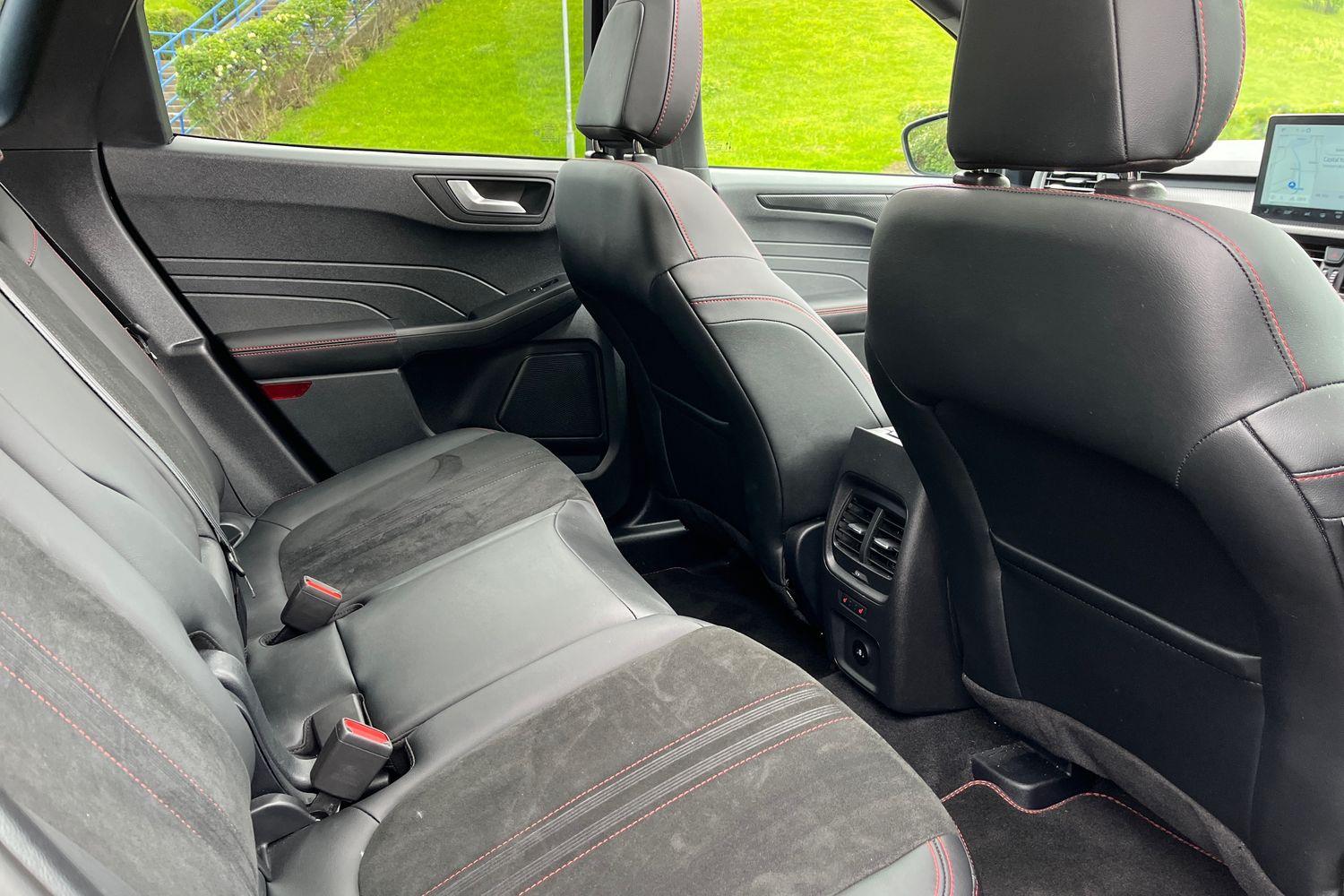 Ford KUGA Photo 37