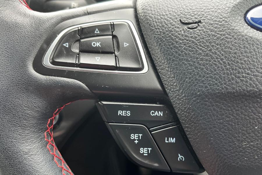 Ford KUGA Photo autoimg-79d3b262ed94fd6d03c49380460f020fabb96ea1.jpg