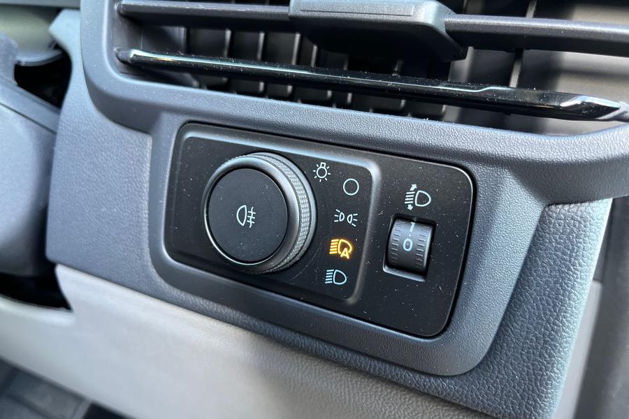 Ford E-TRANSIT CUSTOM Photo autoimg-79d3d8e3e4d7238e376515a545cc9dcbf0a87c34.jpg