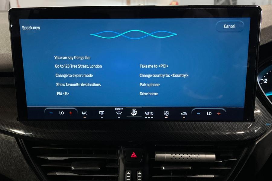 Ford Focus Photo autoimg-79d61df0c3c4c5393ee75371db5313c6ed38ba81.jpg