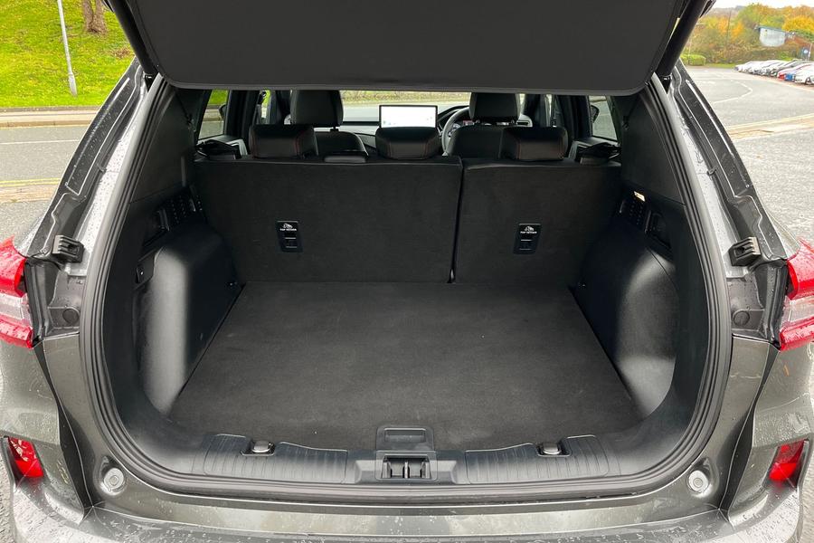 Ford KUGA Photo autoimg-79dd2b03d5cb25e6fe59d761425fb984de795259.jpg