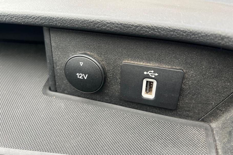 Used Ford TRANSIT CUSTOM LS22MGU 18