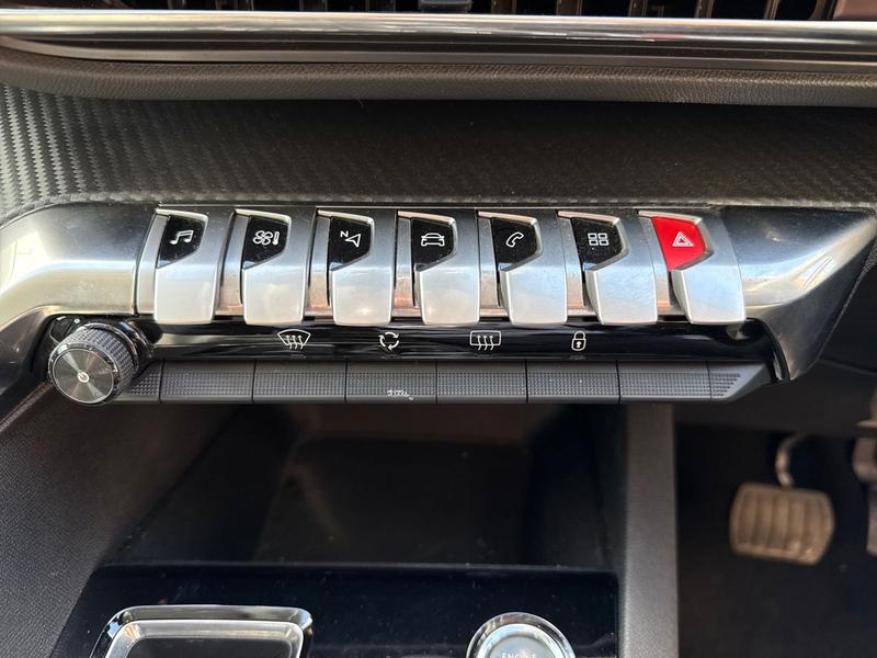 Used Peugeot 3008 EK22WWT 45