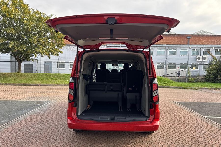 Ford Tourneo Custom Photo autoimg-79dde6a5e837356d9844e983ada593aa85883469.jpg