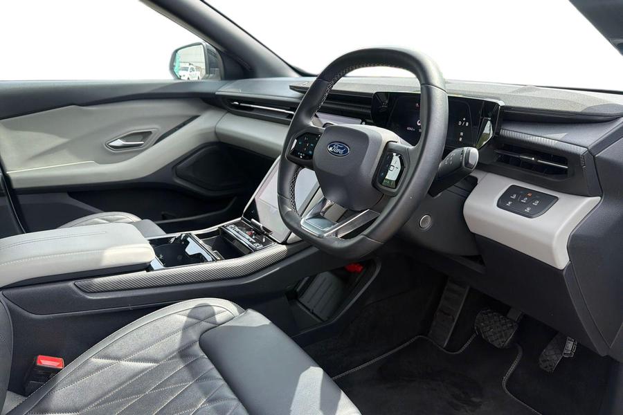 Ford Explorer Photo autoimg-79dedc23d26c13912fce311503cae59bc12a9fac.jpg