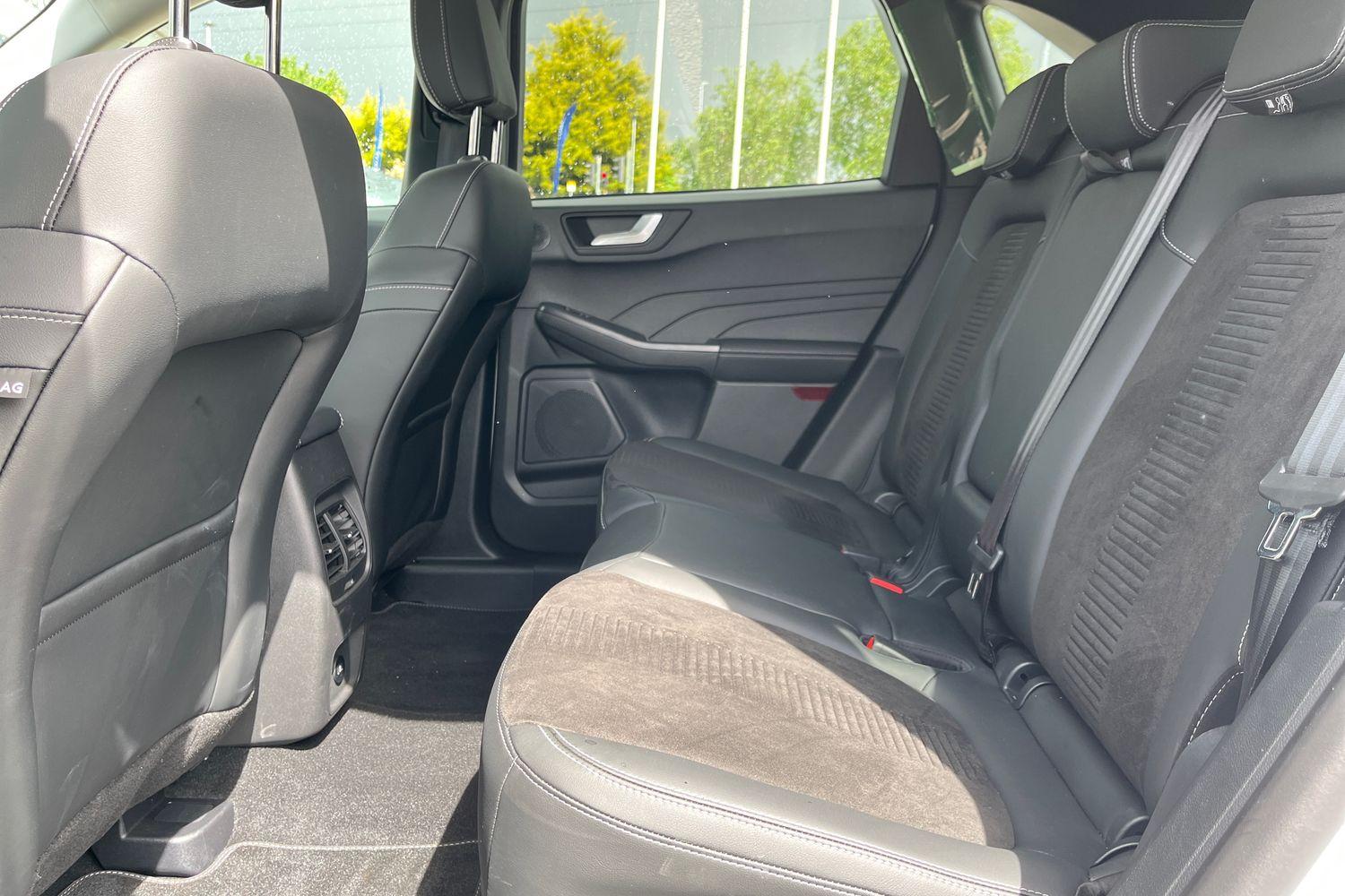 Ford KUGA Photo 19