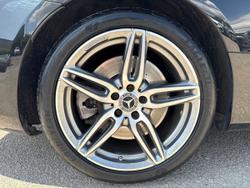 MERCEDES-BENZ E Class Photo 5