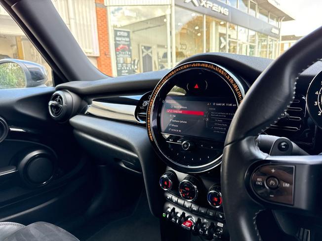 MINI Hatch Photo 60
