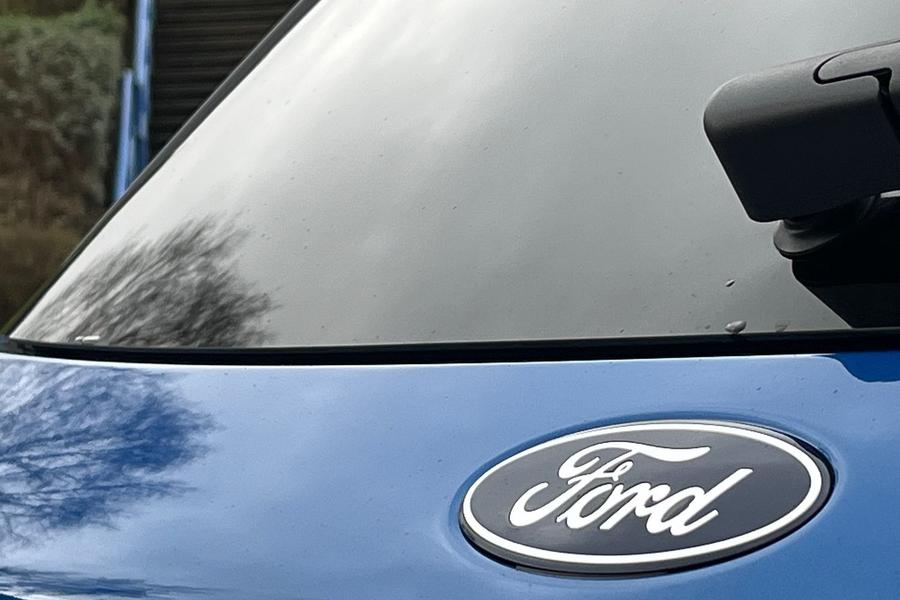 Ford KUGA Photo autoimg-79e516f0cdef3632bafc666e31daf7346fbd9833.jpg