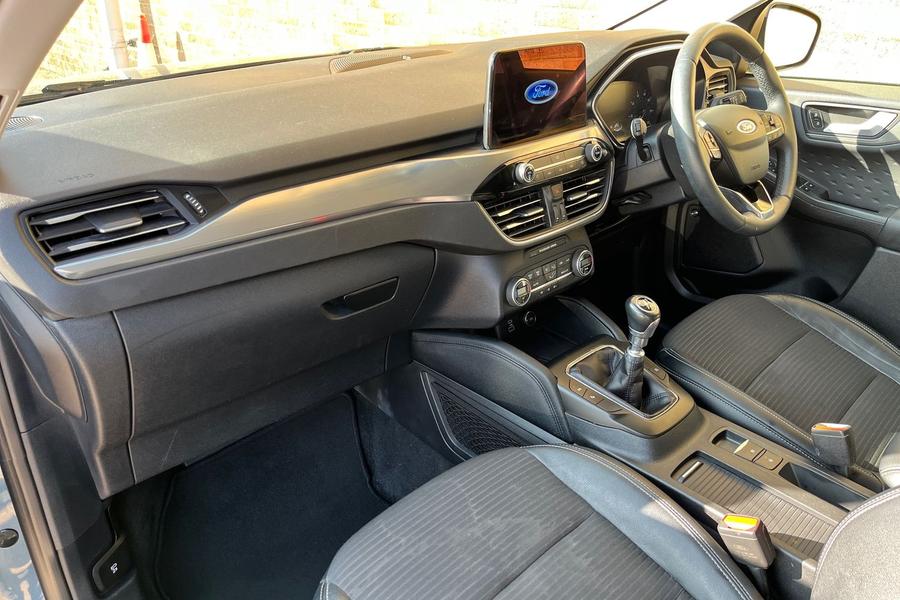 Ford KUGA Photo autoimg-79e6844f28d63b568af4f2920eadc39ea0d5d6a3.jpg