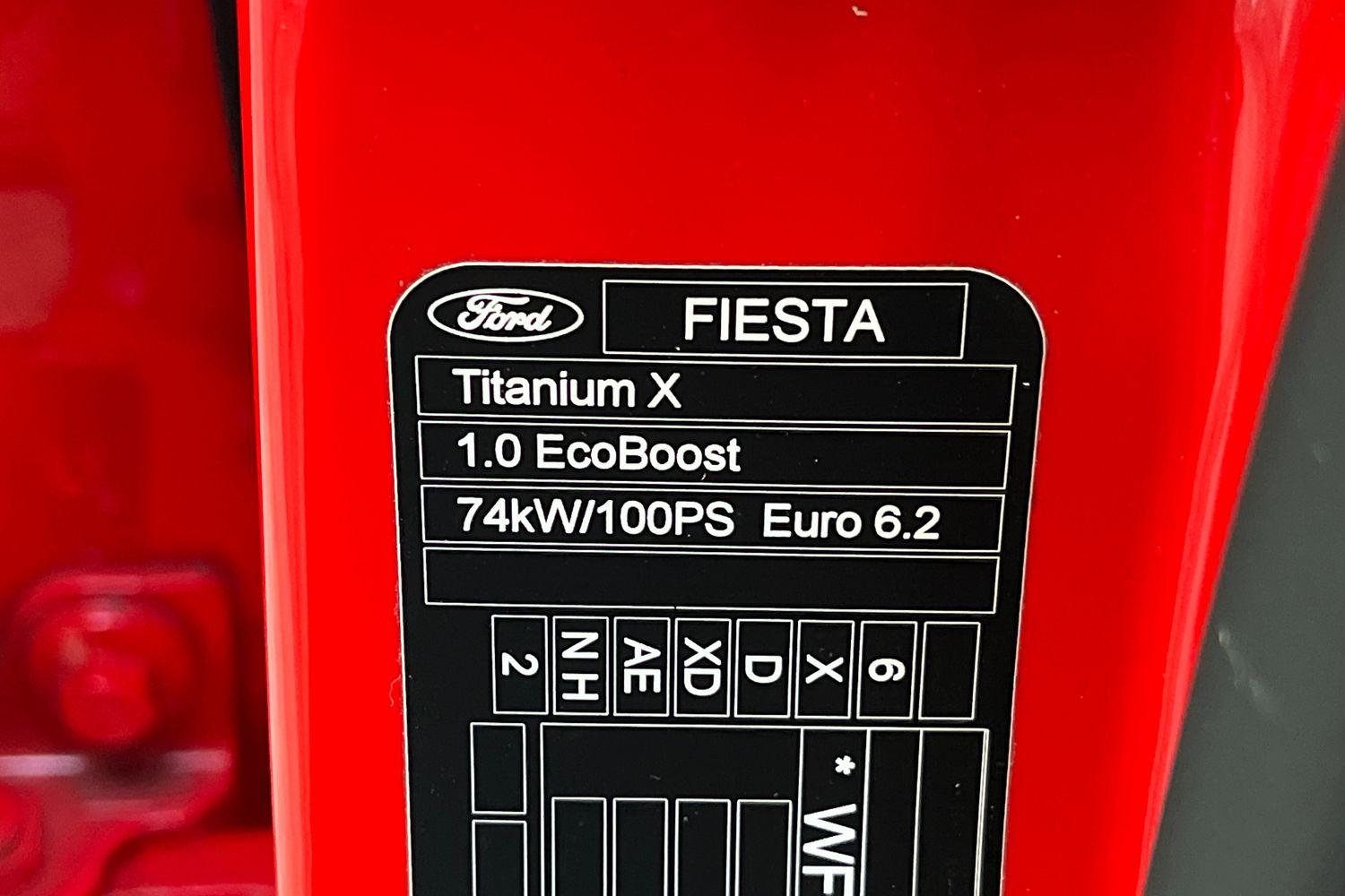 Ford FIESTA Photo 36