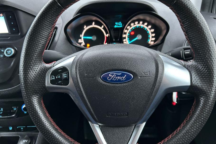 Used Ford TRANSIT COURIER 33