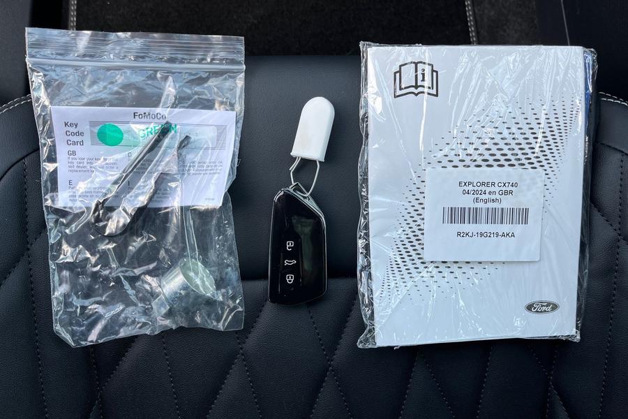 Ford Explorer Photo autoimg-79f0001d41496253d74b59d907c303f6305fefe5.jpg
