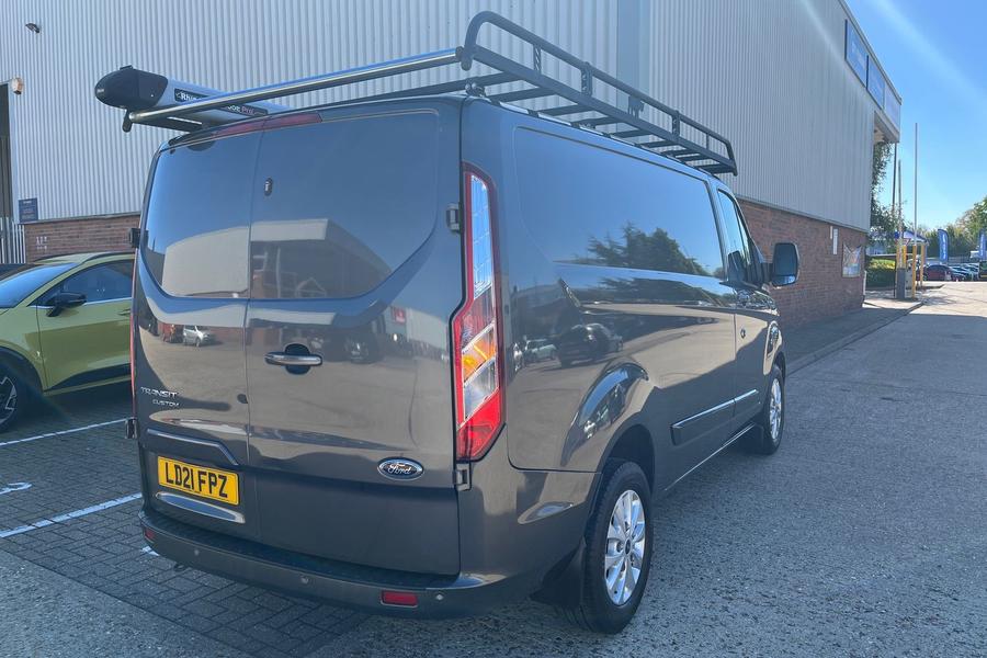 Ford TRANSIT CUSTOM Photo autoimg-79f25924f431c9723fe2be2b640a68310a45a9d5.jpg