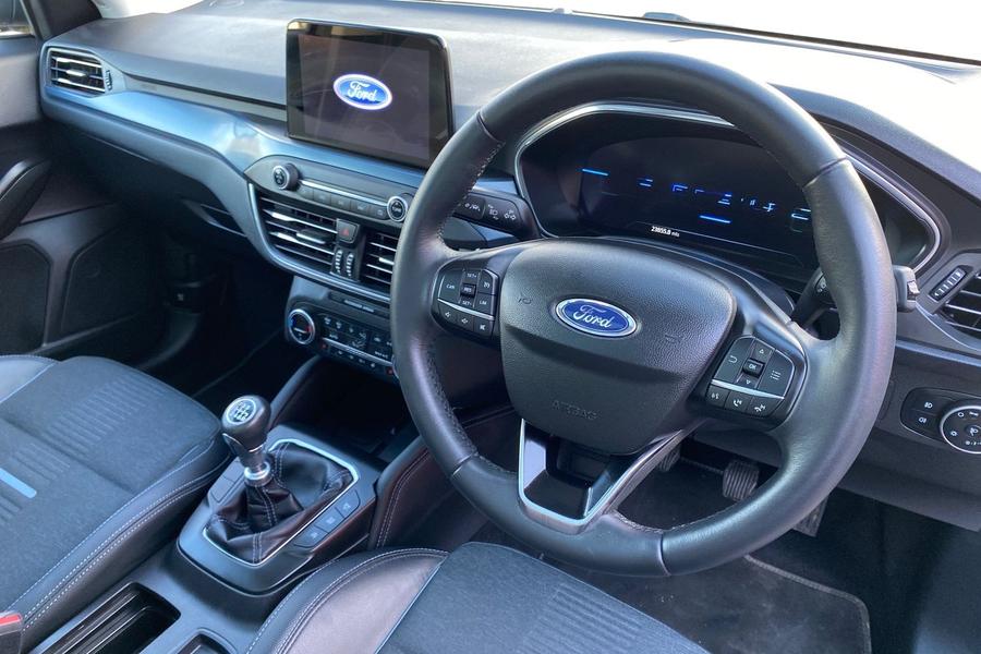 Ford FOCUS Photo autoimg-79f298f5336b0585561fe261422b2ad543970bbf.jpg