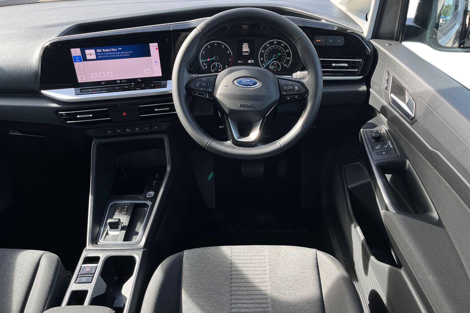 Ford TOURNEO CONNECT Photo 10