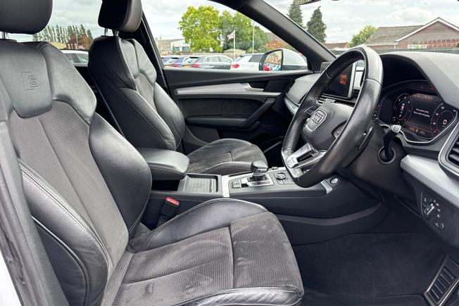 AUDI Q5 Photo 43