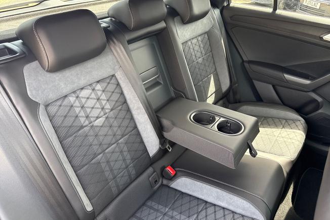 VOLKSWAGEN T-Roc Photo 35