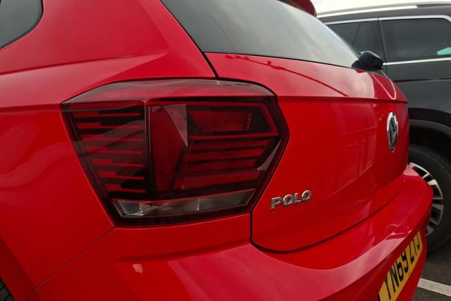 VOLKSWAGEN Polo Photo 18