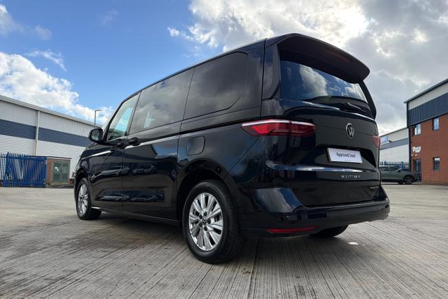 VOLKSWAGEN Multivan Photo 25