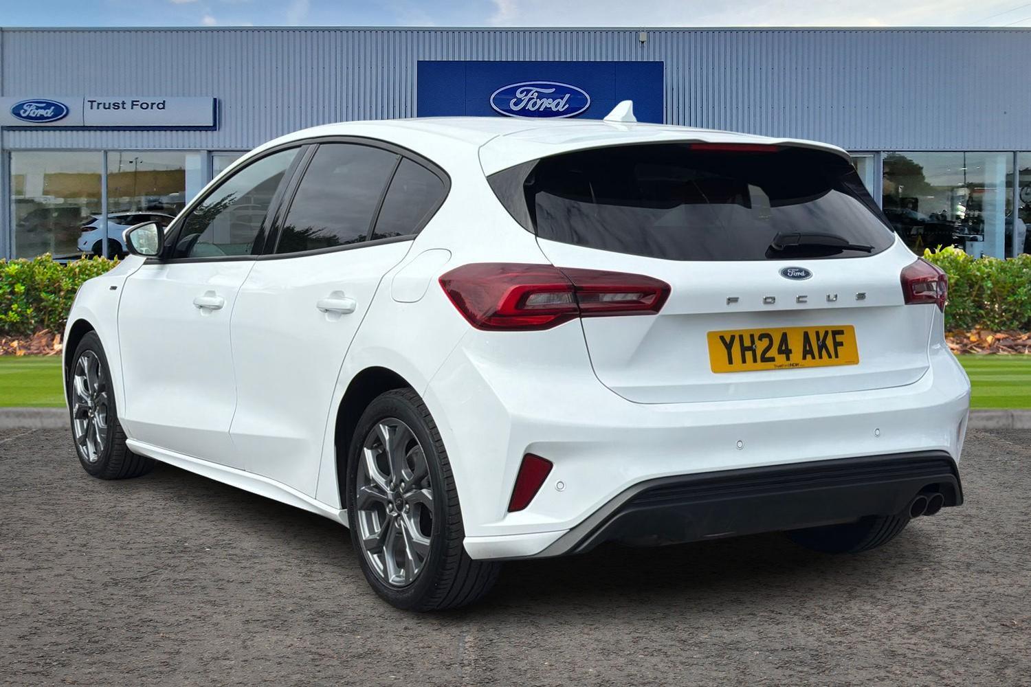 Ford FOCUS Photo 1