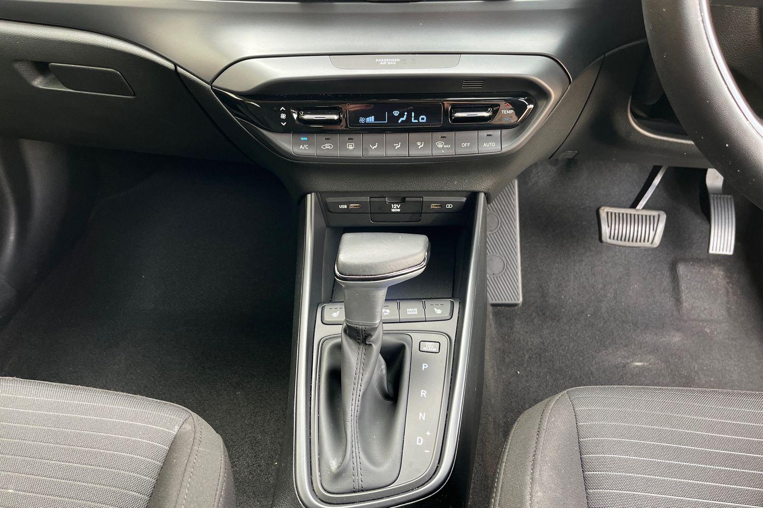 Hyundai i20 Photo 31