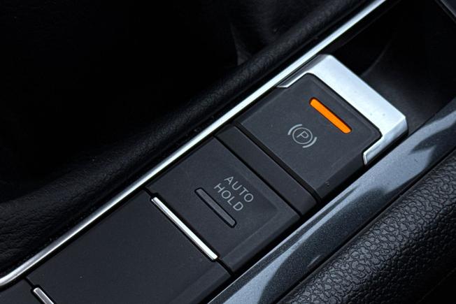 VOLKSWAGEN Tiguan Photo 25