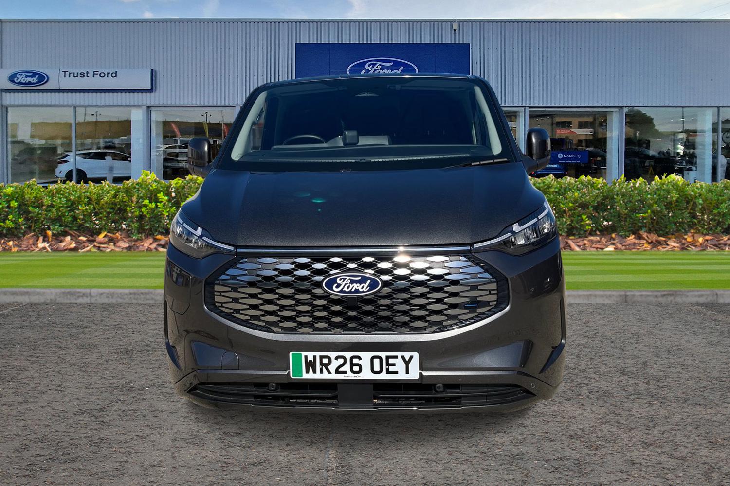 Ford E-TRANSIT CUSTOM Photo 11