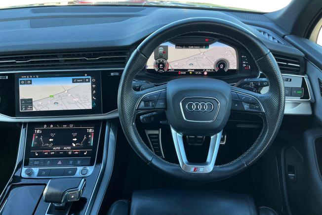 AUDI Q7 Photo 11