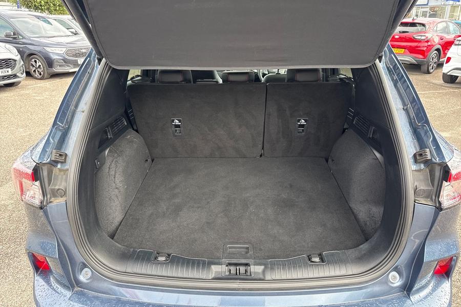 Ford KUGA Photo autoimg-7a119cc11235dccf8f5f05264be0d78e5011c007.jpg
