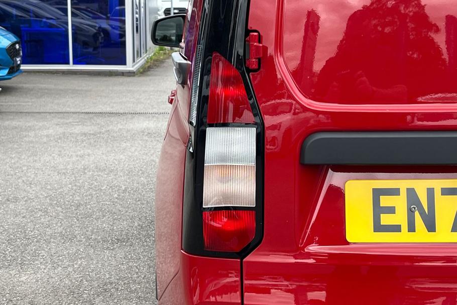 Used FORD TRANSIT CONNECT EN74BVB 32