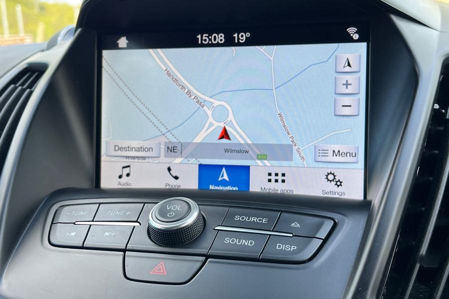 Ford Kuga Photo autoimg-7a18e6d0073eb741b27fcc9705cffa2714426c5e.jpg