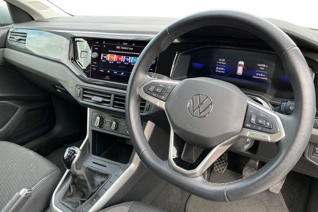 VOLKSWAGEN Polo Photo 6