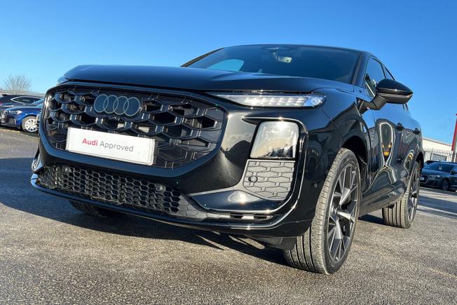 AUDI Q3 Photo 50