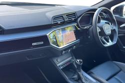 Audi Q3 Photo 2