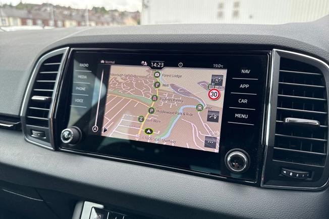 ŠKODA Karoq Photo 14