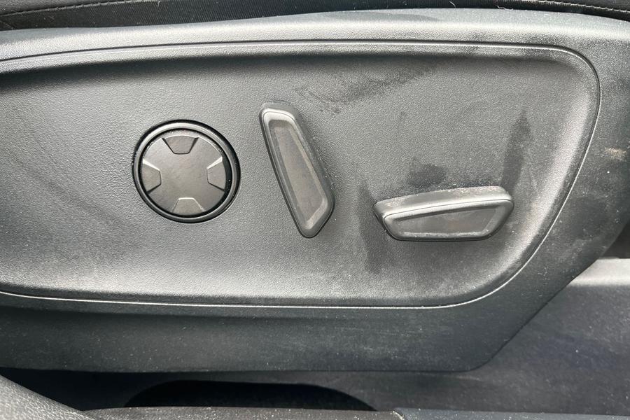 Ford KUGA Photo autoimg-7a2bb11c0dcb128ea7523272faed5f6a4c588f64.jpg