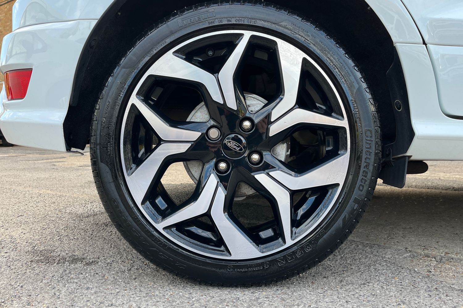 Ford ECOSPORT Photo 22