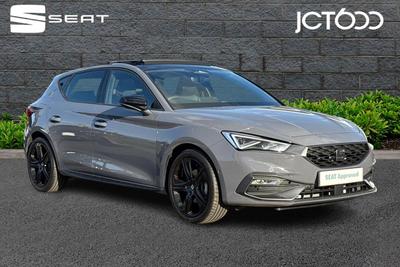 2026 SEAT Leon 1.5 eTSI MHEV FR Black Edition Hatchback 5dr Petrol Hybrid DSG (115 ps) at JCT600