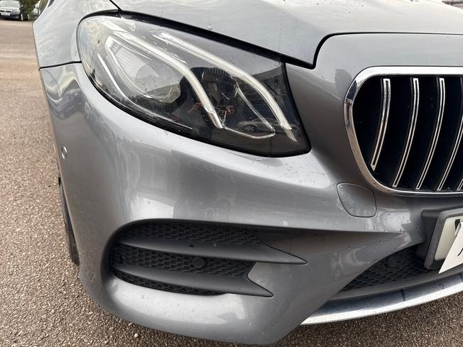 MERCEDES-BENZ E Class Photo 30