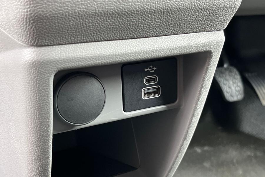 Ford TRANSIT CUSTOM Photo autoimg-7a33ea4726d5715bdac9f3862b1619e09c81301d.jpg